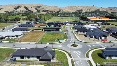/international/nz/34-nikau-drive-blenheim-central-marlborough-380119840772/