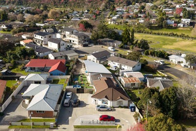 /international/nz/301-welcome-bay-road-welcome-bay-bay-of-plenty-380119875600/