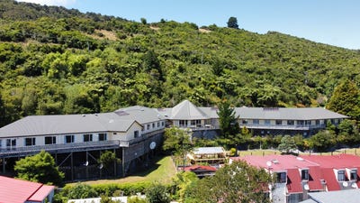 /international/nz/20-threadneedle-street-greymouth-west-coast-380119832661/