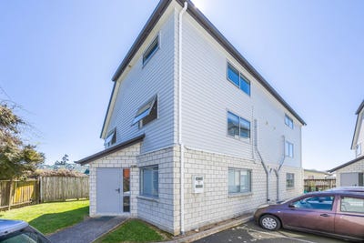 /international/nz/4-7-snead-place-hamilton-east-waikato-380119984460/