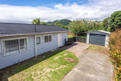 /international/nz/166a-arawhata-road-paraparaumu-wellington-380119855442/