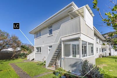 /international/nz/3-139-queens-drive-lyall-bay-wellington-380119877969/