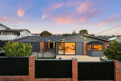 /international/nz/94b-east-coast-road-milford-auckland-380119940732/