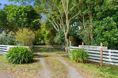 /international/nz/41-atkins-road-otaki-wellington-380119815897/