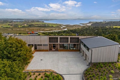 /international/nz/19-maea-rise-whitford-auckland-380119820026/