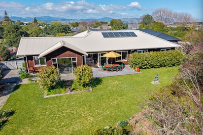 /international/nz/22-tamihana-street-otaki-wellington-380120025102/