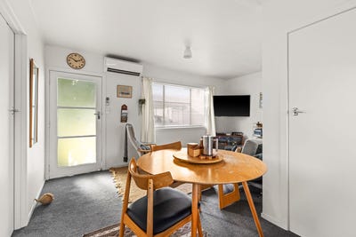 /international/nz/6-130-charles-street-westshore-hawkes-bay-380119855344/