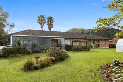 /international/nz/11-guy-road-kaipara-flats-auckland-380119854528/