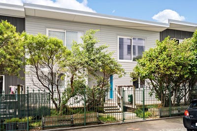 /international/nz/17-3-kelvin-grove-te-aro-wellington-380119942122/