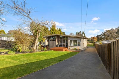 /international/nz/97a-kawaha-point-road-kawaha-point-bay-of-plenty-380119940302/