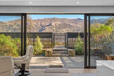 /international/nz/apt-49-marina-terrace-65-95-lakeside-road-wanaka-central-otago-lakes-district-380119869566/