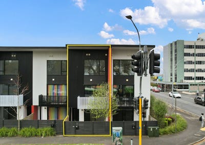 /international/nz/216-tristram-street-hamilton-central-waikato-380120077398/