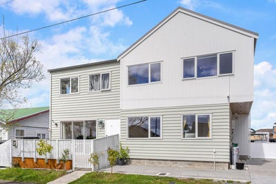 /international/nz/32c-rimu-street-new-lynn-auckland-380120145085/
