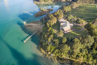 /international/nz/80-messenger-road-stillwater-west-coast-380119963420/