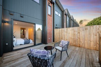 /international/nz/8-63a-owairaka-avenue-mount-albert-auckland-380119863373/