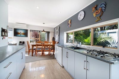 /international/nz/2-3-cezanne-place-new-lynn-auckland-380119846802/