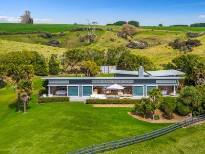 /international/nz/202g-big-bay-road-manukau-heads-auckland-380119832703/