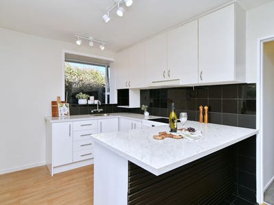 /international/nz/2-14-four-elms-place-parklands-canterbury-380119941586/