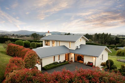 /international/nz/294-tirohanga-road-north-taieri-otago-380120000364/