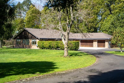 /international/nz/27a-kew-place-tamahere-waikato-380119878718/