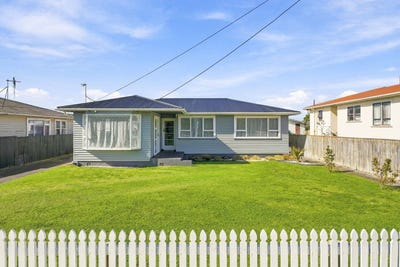 /international/nz/14-waitote-street-castlecliff-manawatu-whanganui-380120036168/