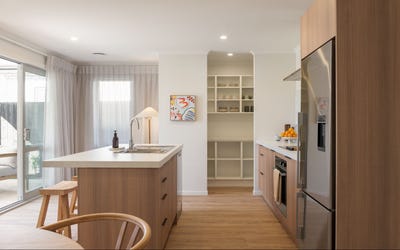 /international/nz/6-kiwi-close-clyde-central-otago-lakes-district-380120145607/