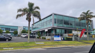 /international/nz/unit-h3-14-22-triton-drive-rosedale-auckland-380119825435/