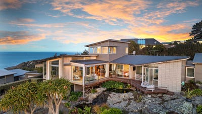 /international/nz/13-cirrus-lane-redcliffs-canterbury-380119873588/