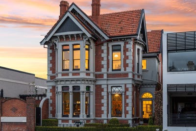 /international/nz/201-high-street-dunedin-central-otago-380119839681/