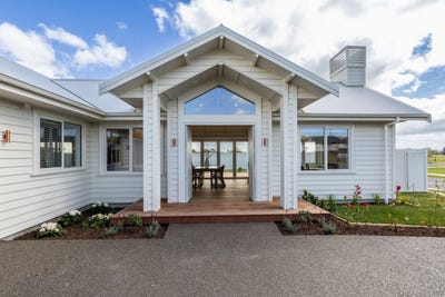 /international/nz/133-middle-road-havelock-north-hawkes-bay-380120077921/
