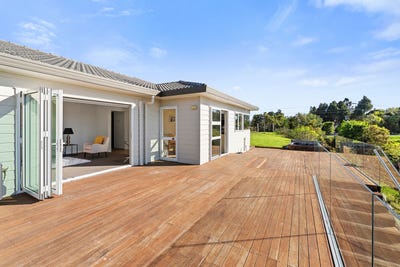 /international/nz/233-whitehills-road-wainui-auckland-380119938691/
