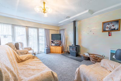 /international/nz/141-high-street-waimate-canterbury-380119876612/
