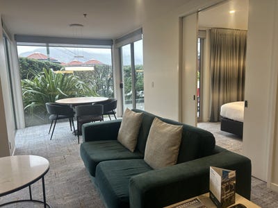 /international/nz/119-21-stanley-street-queenstown-hill-central-otago-lakes-district-380119884611/