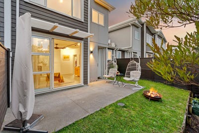 /international/nz/18-taitonga-lane-stanmore-bay-auckland-380119841847/