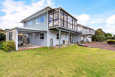 /international/nz/105b-brook-place-whangamata-coromandel-380119941178/