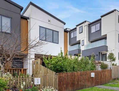 /international/nz/18-hewlett-road-massey-auckland-380119983834/
