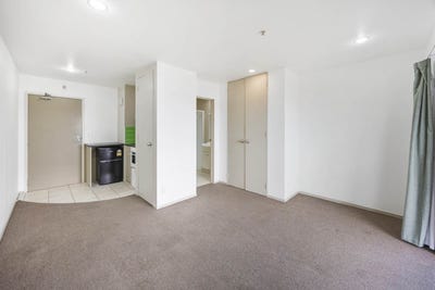 /international/nz/5k-10-crown-lynn-place-new-lynn-auckland-380119823181/