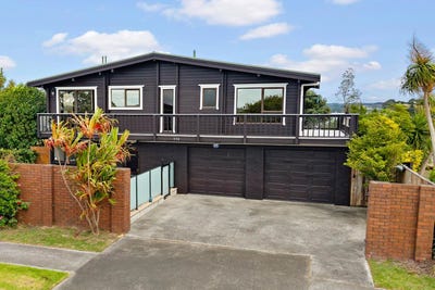 /international/nz/773-whangaparaoa-road-manly-auckland-380119826174/