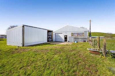 /international/nz/2-toko-road-stratford-taranaki-380119818887/