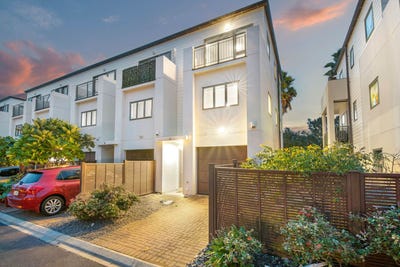 /international/nz/14-waterside-crescent-gulf-harbour-auckland-380119825994/