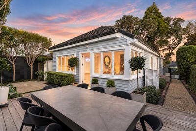 /international/nz/8-taiere-terrace-onehunga-auckland-380119876083/