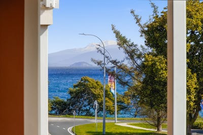 /international/nz/10-101-roberts-street-taupo-central-north-island-380119955304/
