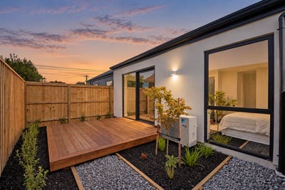 /international/nz/75-randolph-street-woolston-canterbury-380120145592/