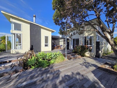 /international/nz/143-the-fairway-matarangi-coromandel-380119878437/