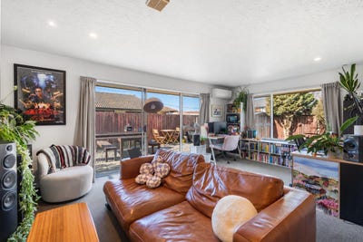 /international/nz/2-18-peer-street-upper-riccarton-canterbury-380120036468/