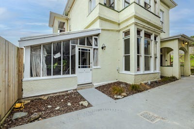 /international/nz/74-london-street-dunedin-central-otago-380120078158/