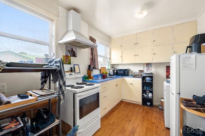 /international/nz/3-46d-merton-street-trentham-wellington-380119854648/