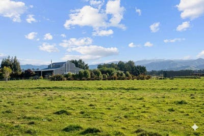 /international/nz/353-hughes-line-carterton-wairarapa-380119871516/