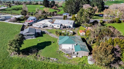 /international/nz/11-high-street-eltham-taranaki-380119838082/
