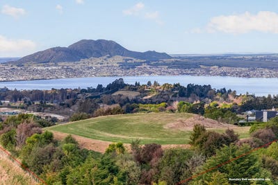 /international/nz/108-highland-drive-acacia-bay-central-north-island-380119875964/
